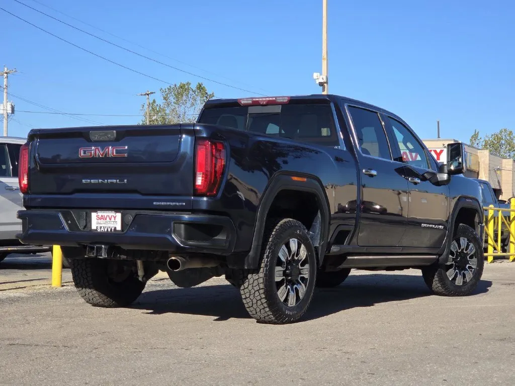 GMC Sierra photo 17