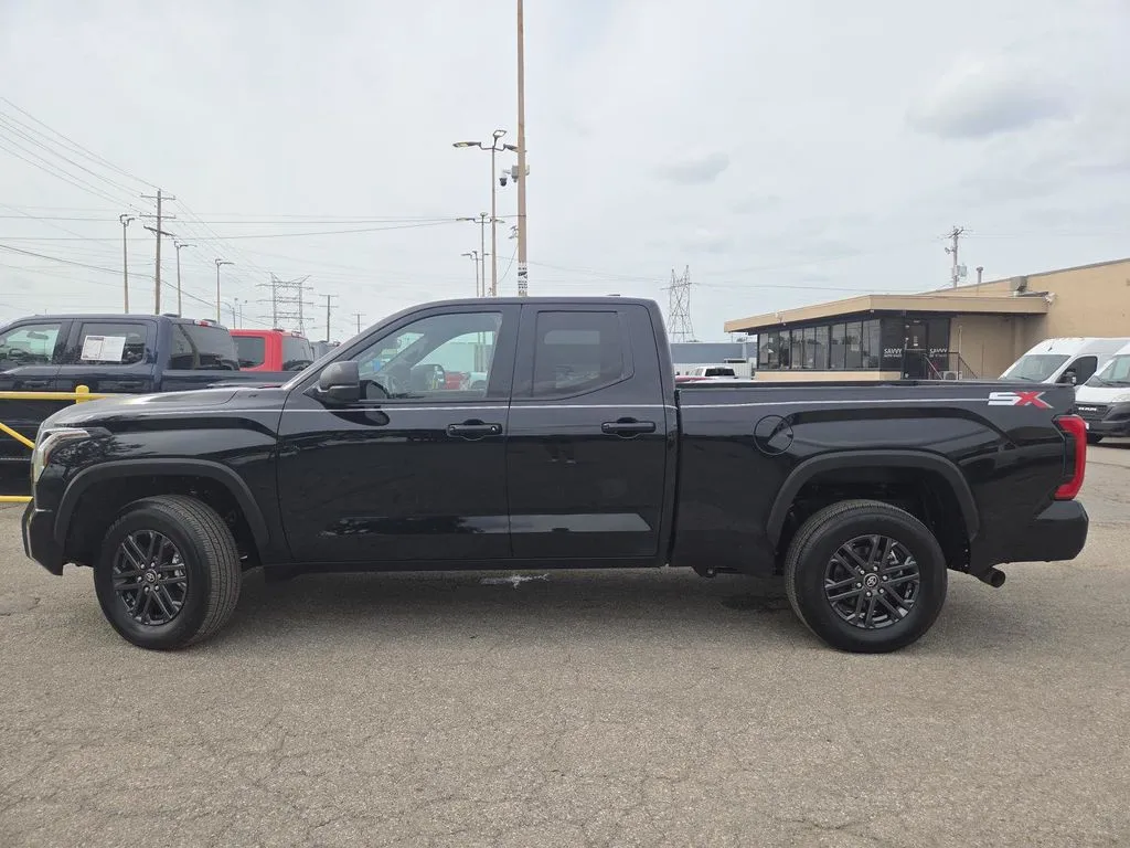 Toyota Tundra photo 12