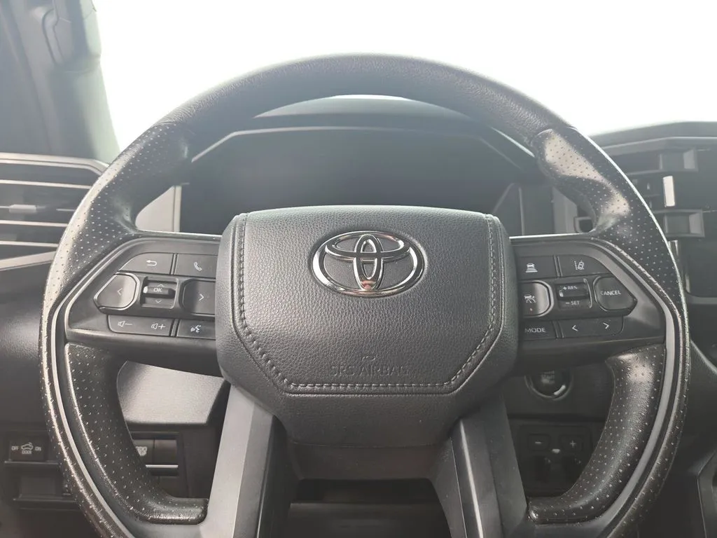 Toyota Tundra photo 24