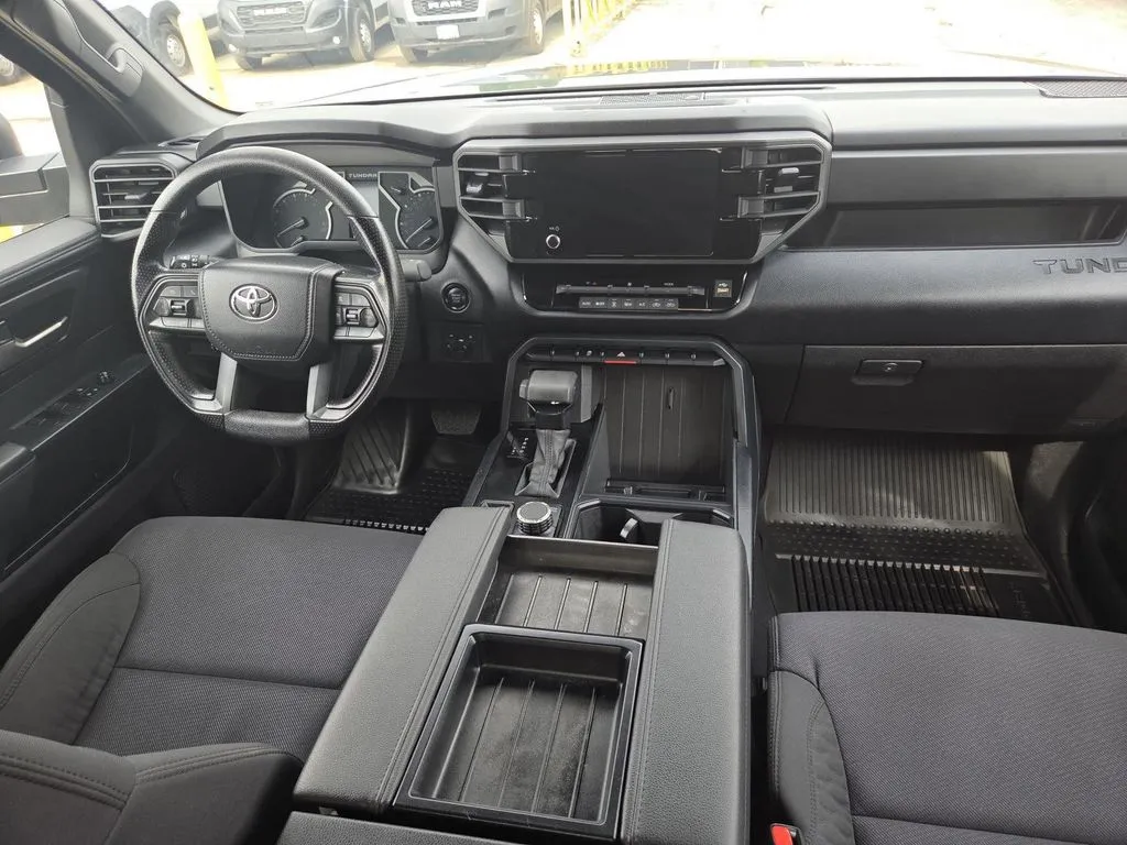Toyota Tundra photo 20