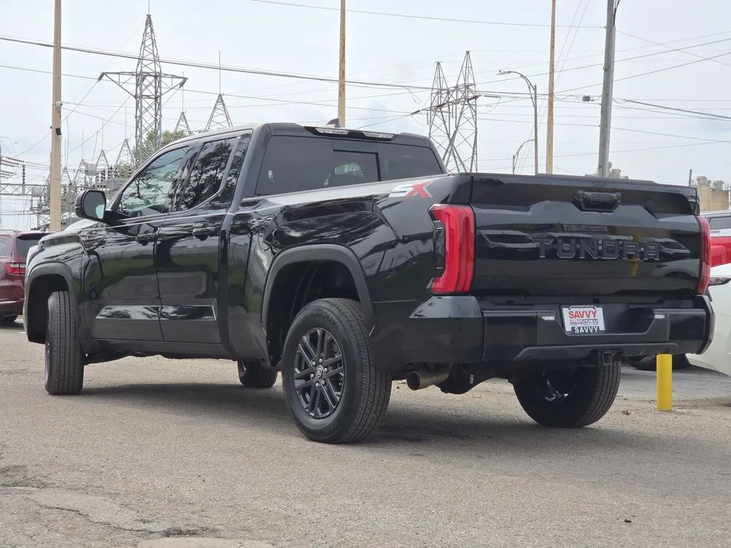 Toyota Tundra photo 13