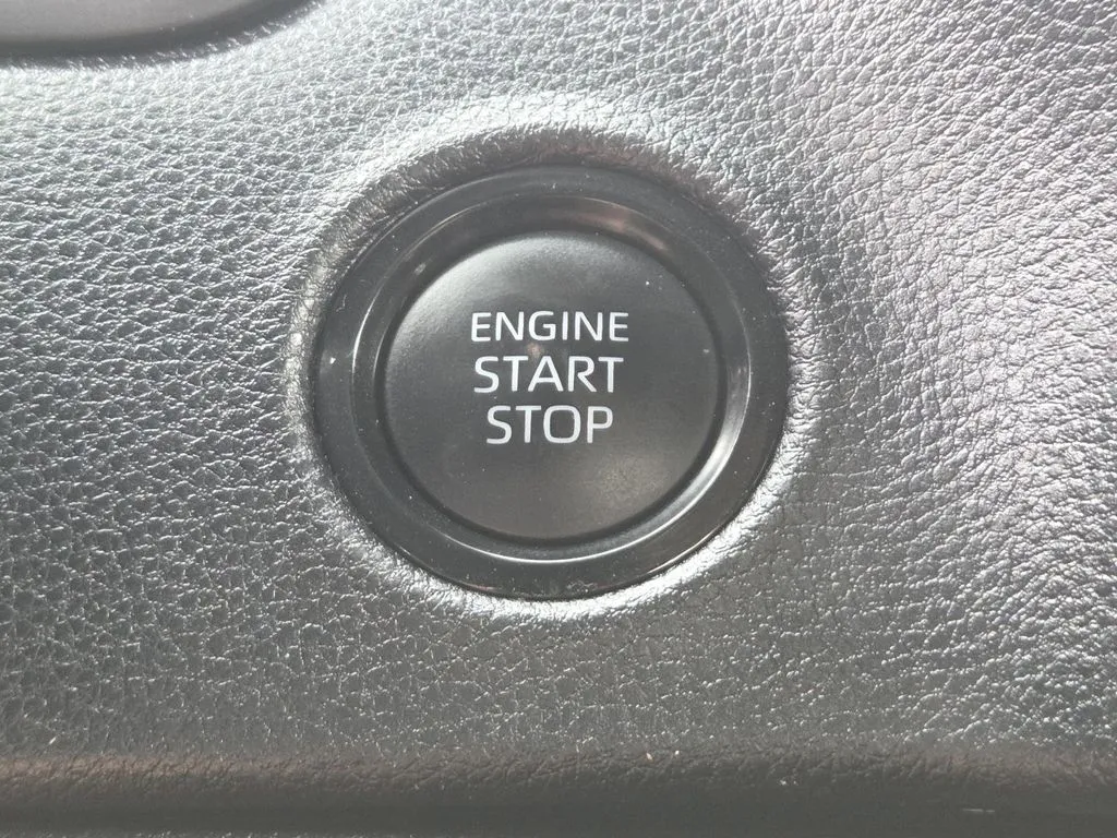 Toyota Tundra photo 30