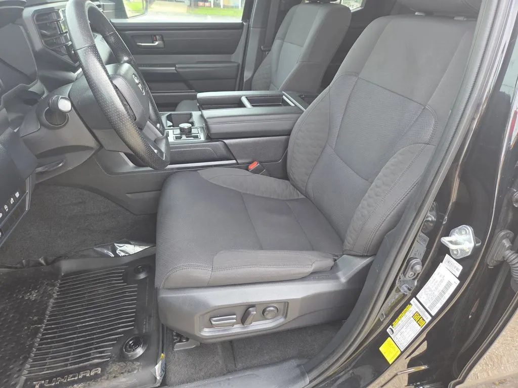 Toyota Tundra photo 21