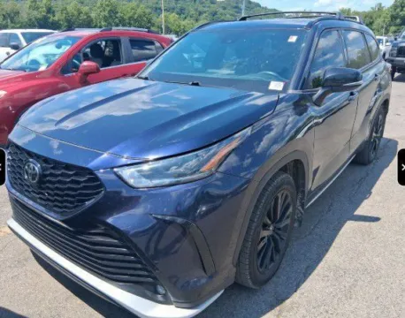 Blue 2023 Toyota Highlander XSE for sale in Columbus, OH
