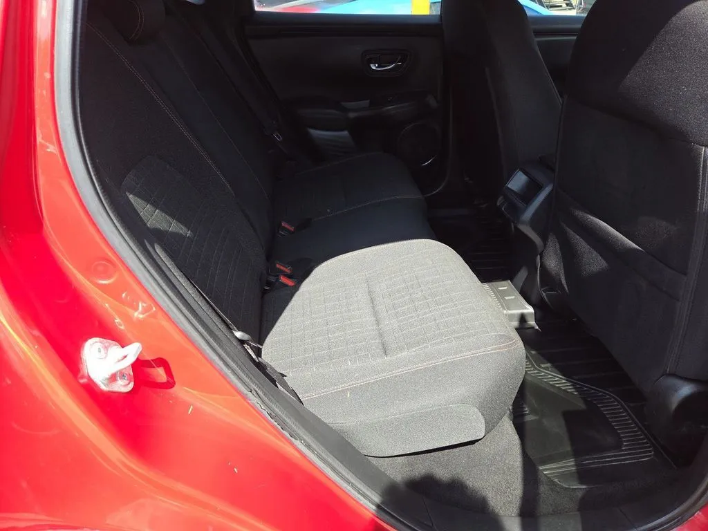 Honda HR-V photo 16