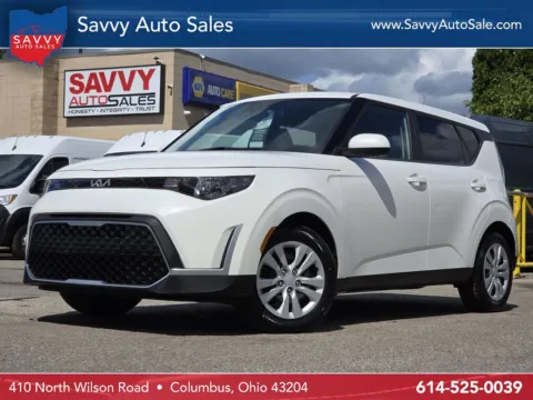 White 2023 Kia Soul LX for sale in Columbus, OH