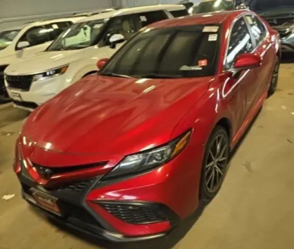 Red 2021 Toyota Camry SE for sale in Columbus, OH