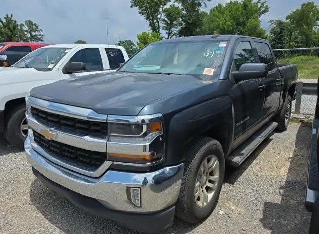 Gray 2018 Chevrolet Silverado 1500 LT for sale in Columbus, OH