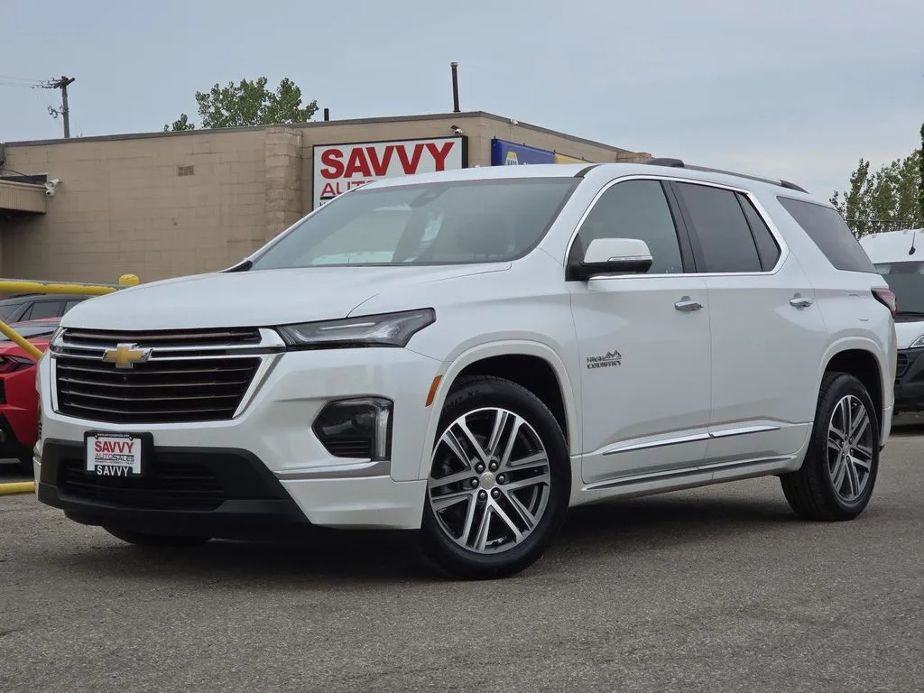 Chevrolet Traverse photo 2