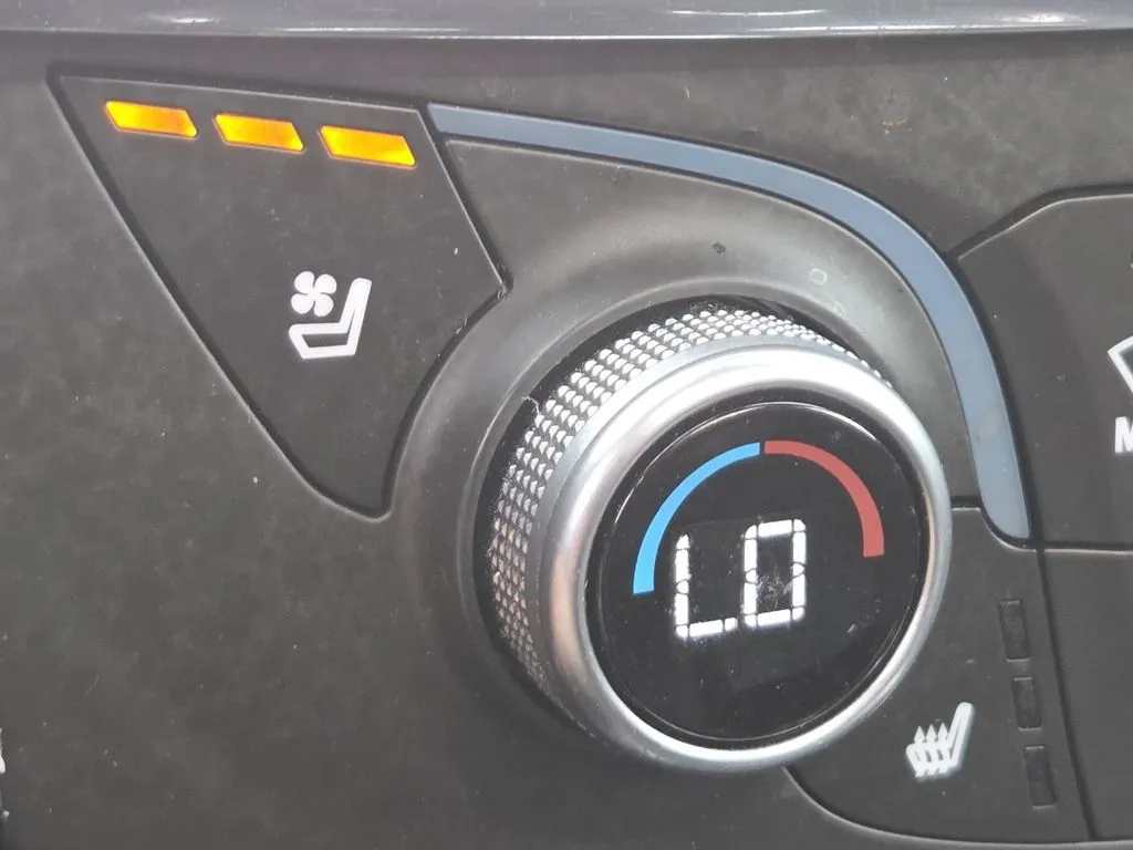 Chevrolet Traverse photo 6