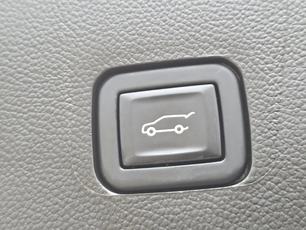Chevrolet Traverse photo 19