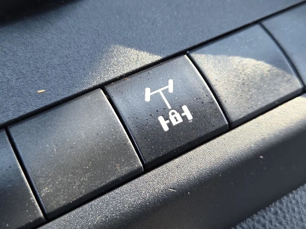 Toyota 4Runner photo 29