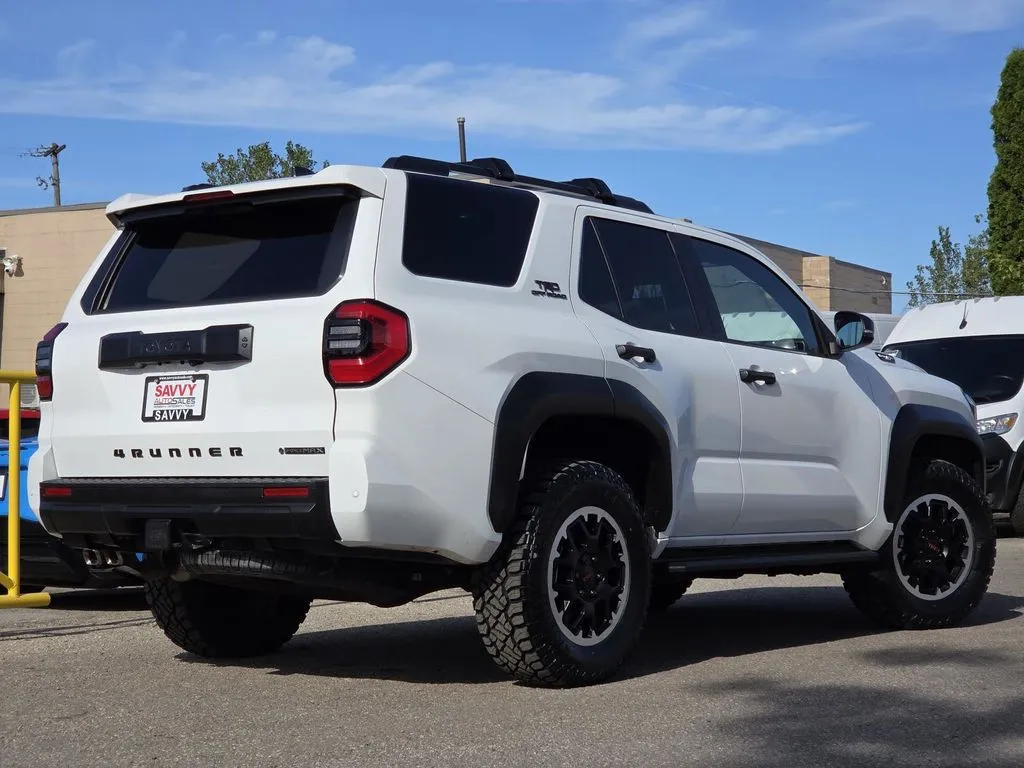 Toyota 4Runner photo 15