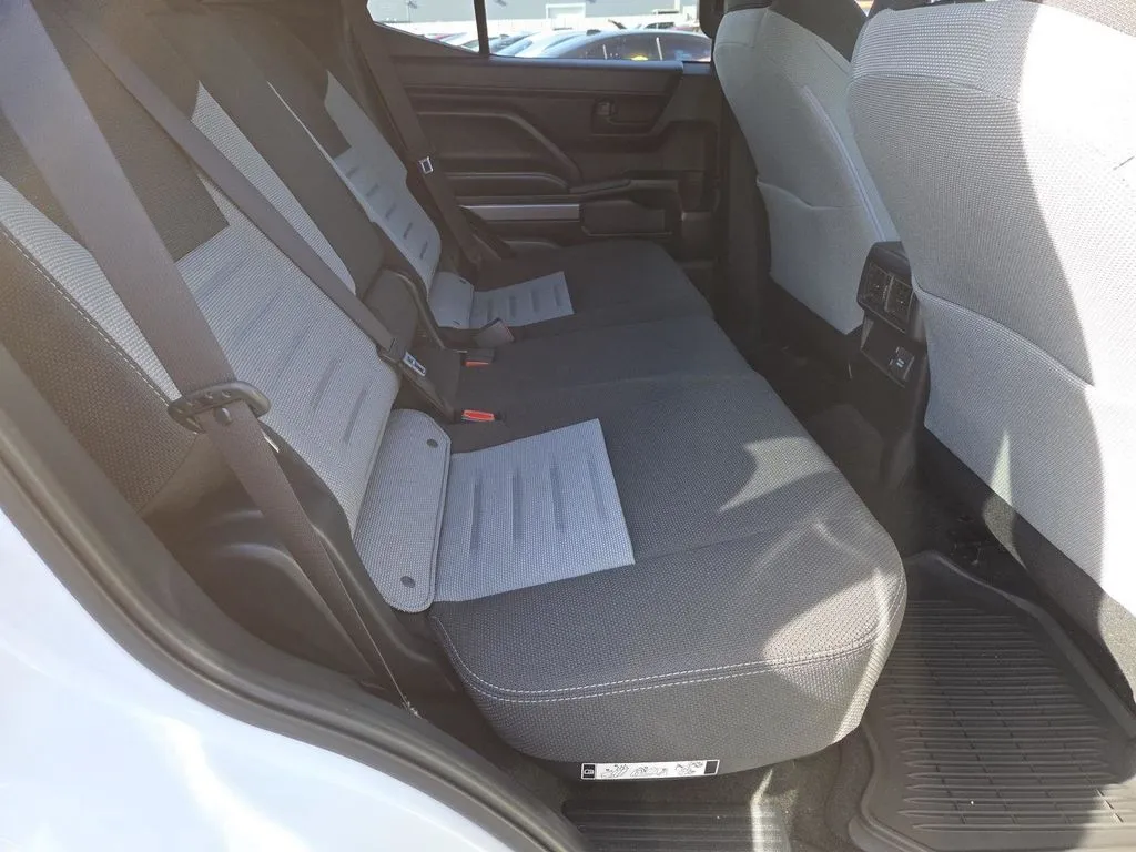 Toyota 4Runner photo 18