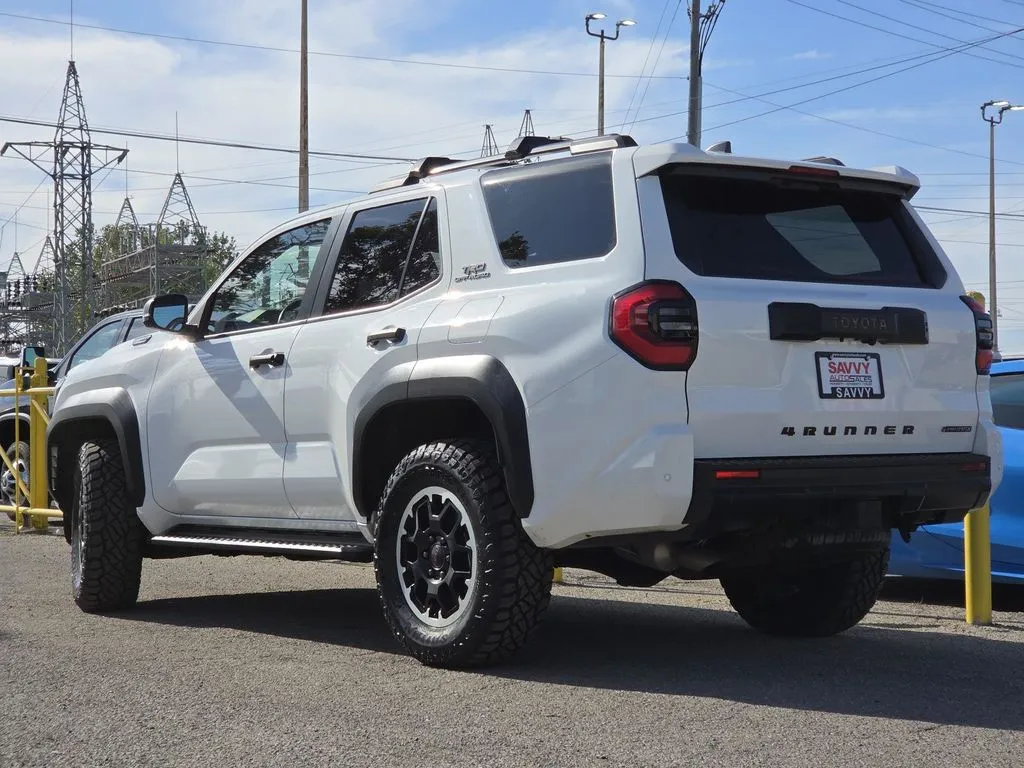 Toyota 4Runner photo 13