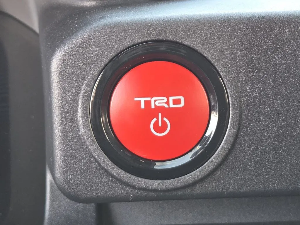 Toyota 4Runner photo 33