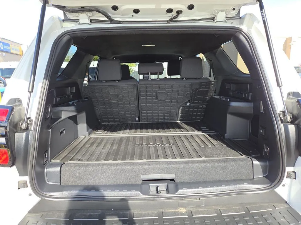 Toyota 4Runner photo 17