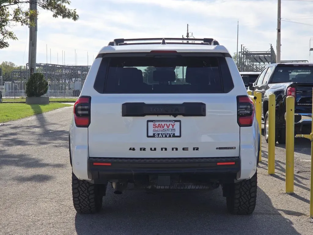 Toyota 4Runner photo 14