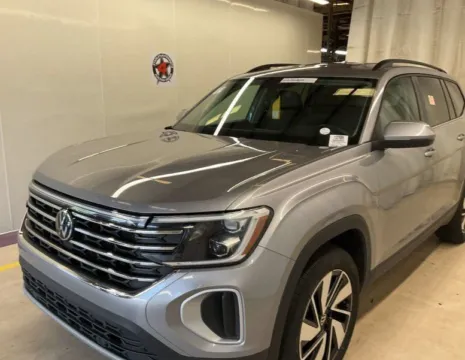 Silver 2025 Volkswagen Atlas 2.0T SE w/Technology for sale in Columbus, OH