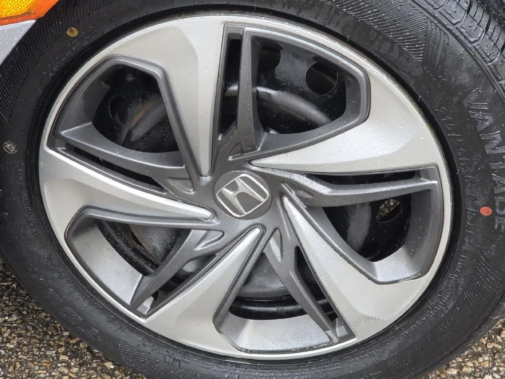 Honda Civic photo 5