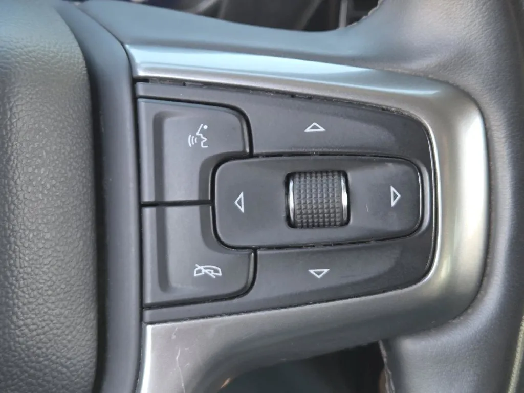 Chevrolet Silverado photo 28