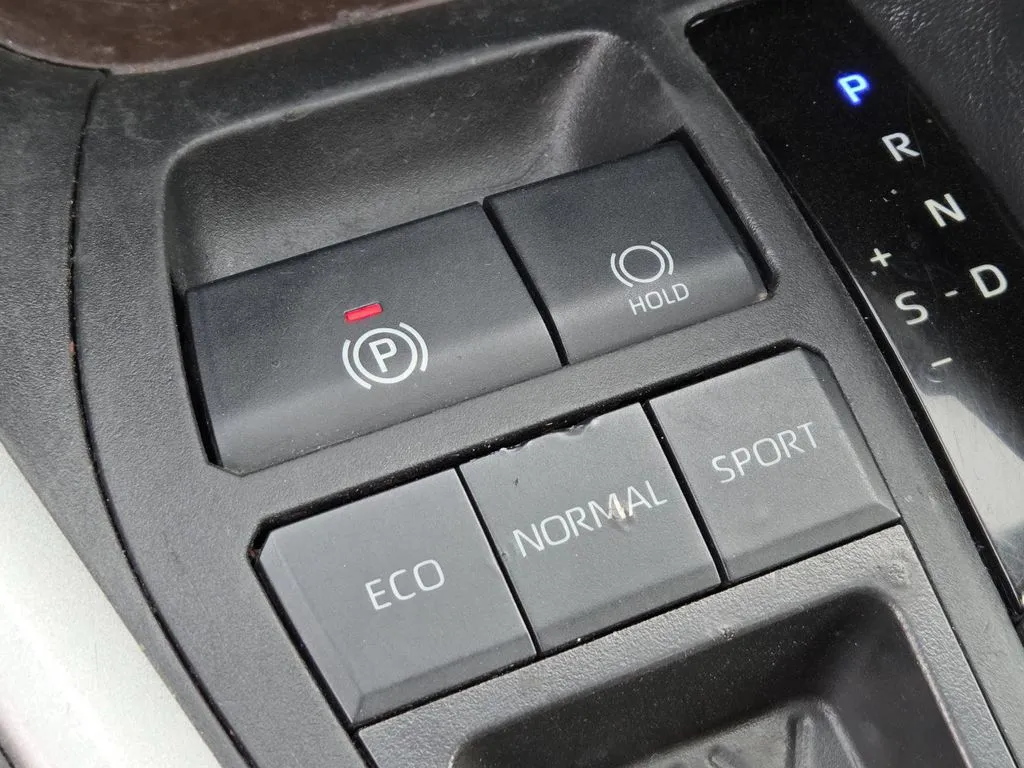 Toyota RAV4 photo 7