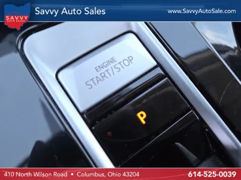More photos of 2025 Volkswagen Atlas 2.0T SE w/Technology at SAVVY AUTO SALES LLC, OH