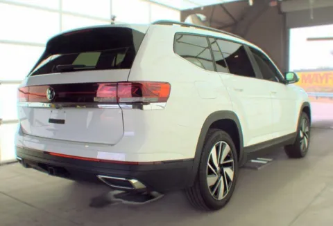 Another view of 2025 Volkswagen Atlas 2.0T SE w/Technology for sale in Columbus, OH at SAVVY AUTO SALES LLC