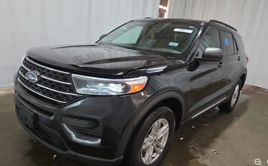 Black 2023 Ford Explorer XLT for sale in Columbus, OH