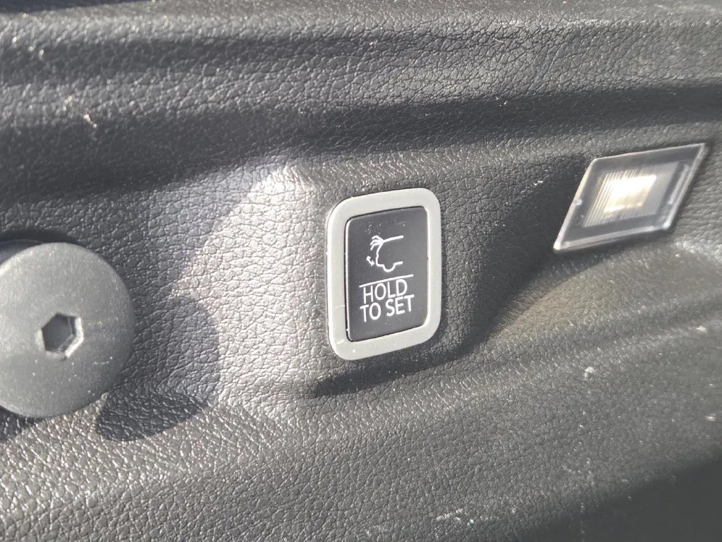 Jeep Grand Cherokee L photo 19