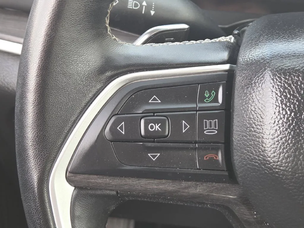 Jeep Grand Cherokee L photo 32