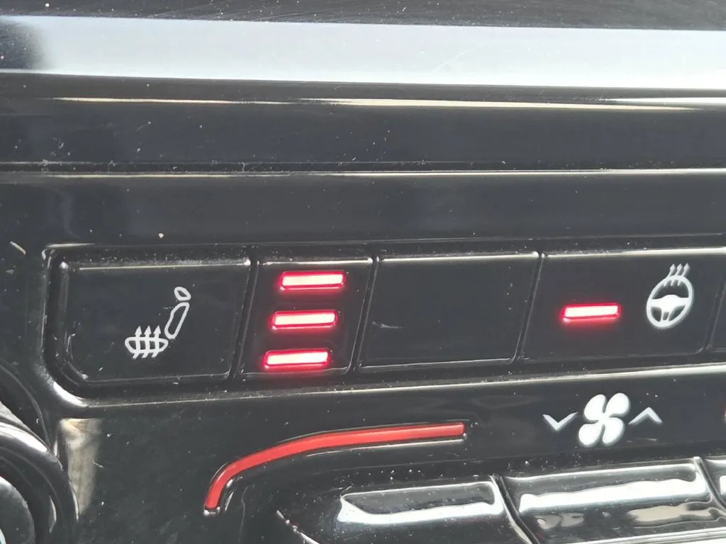 Jeep Grand Cherokee L photo 6