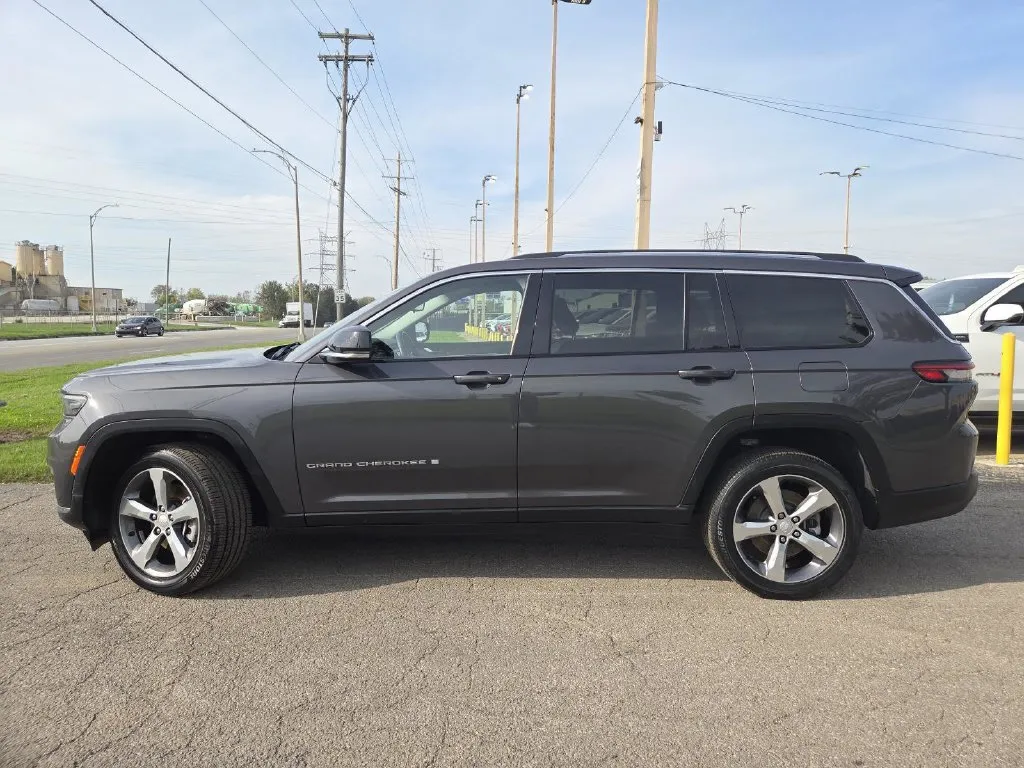 Jeep Grand Cherokee L photo 13