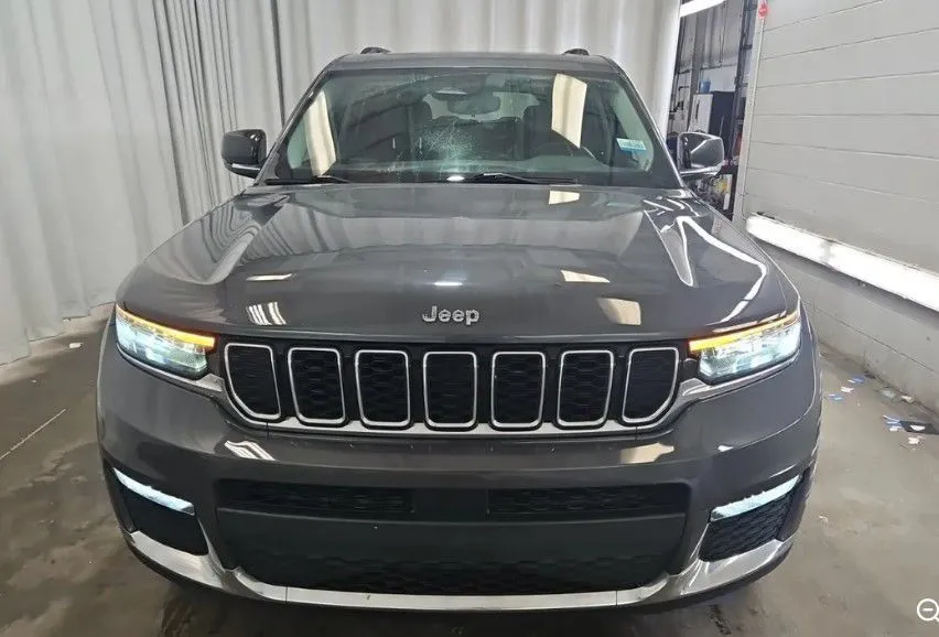 Gray 2022 Jeep Grand Cherokee L Limited for sale in Columbus, OH