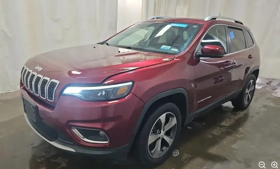 Red 2019 Jeep Cherokee Limited for sale in Columbus, OH