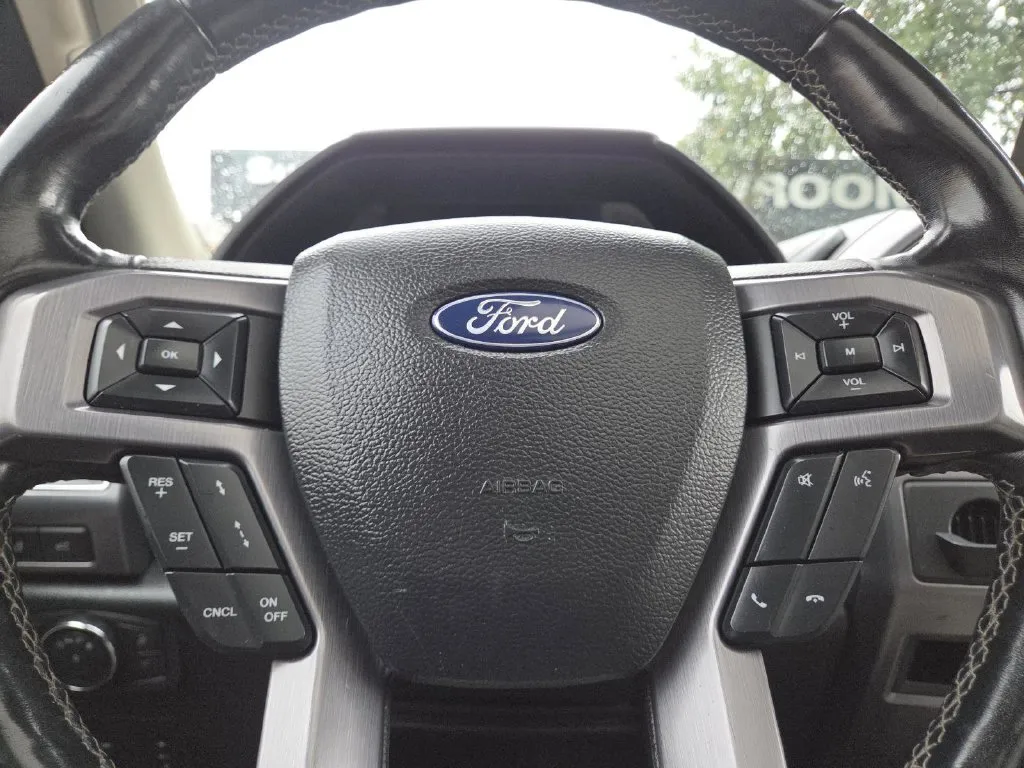 Ford Expedition photo 30