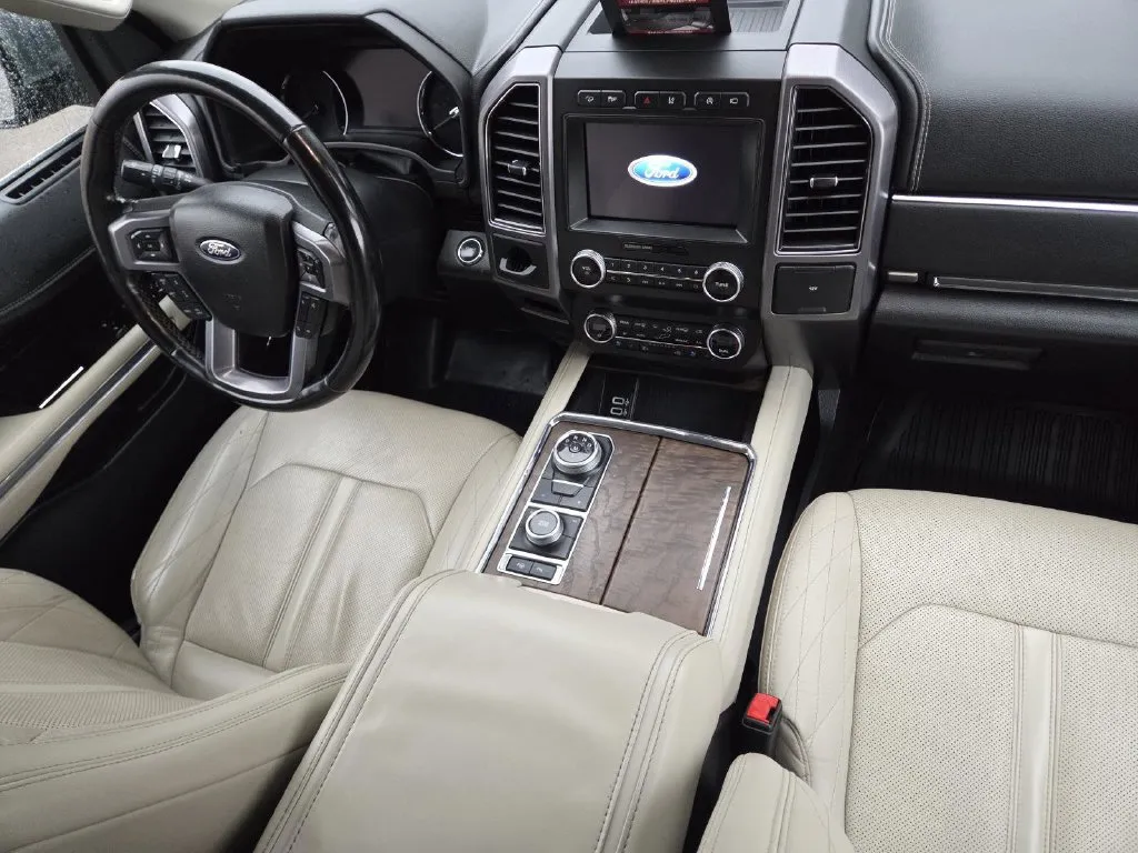 Ford Expedition photo 26