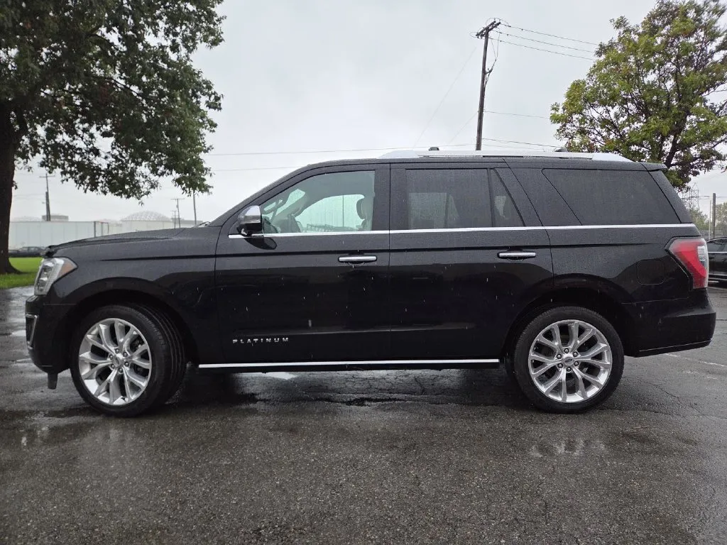 Ford Expedition photo 21
