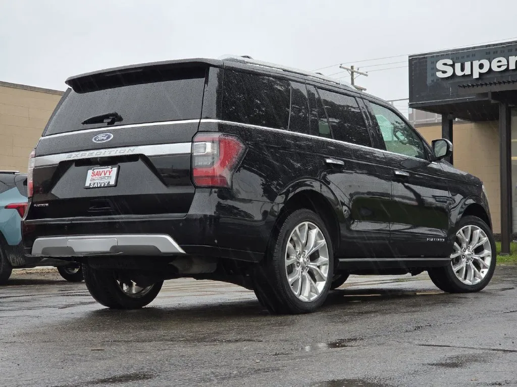 Ford Expedition photo 18