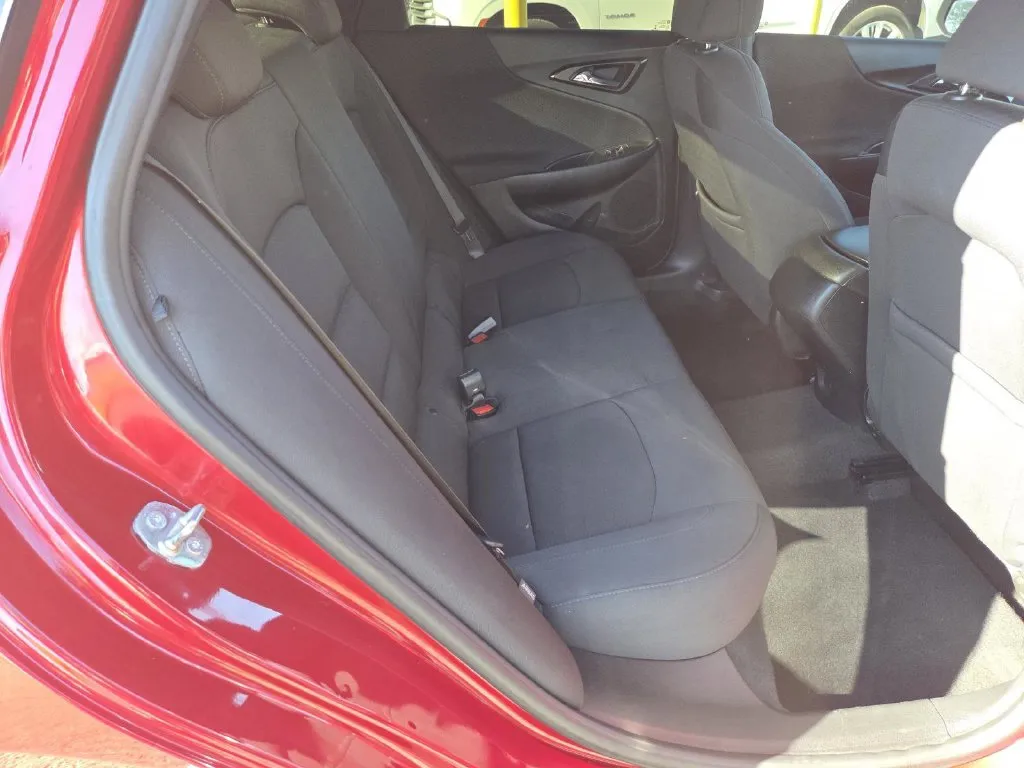 Chevrolet Malibu photo 17