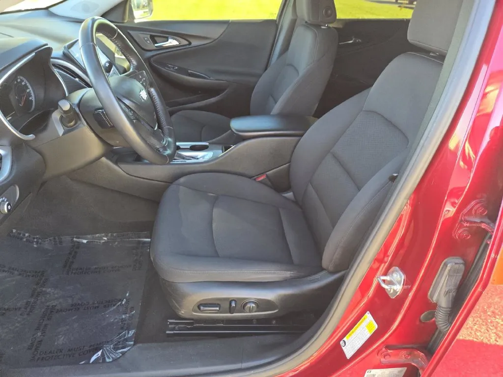 Chevrolet Malibu photo 20
