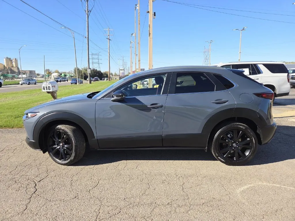 Mazda CX-30 photo 13