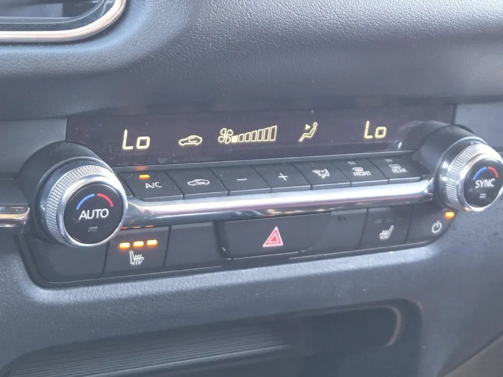 Mazda CX-30 photo 27