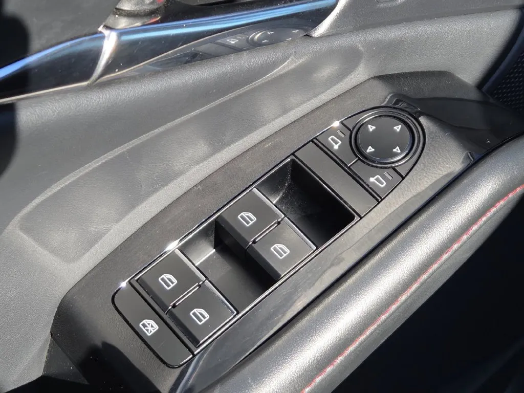 Mazda CX-30 photo 22