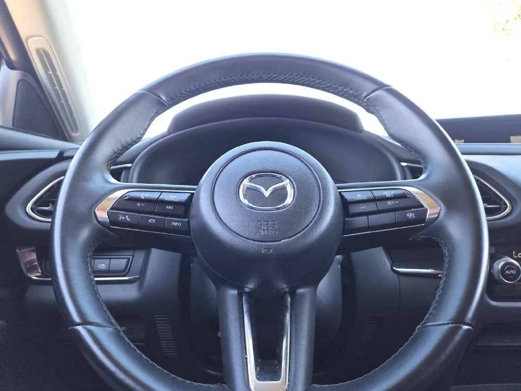 Mazda CX-30 photo 24