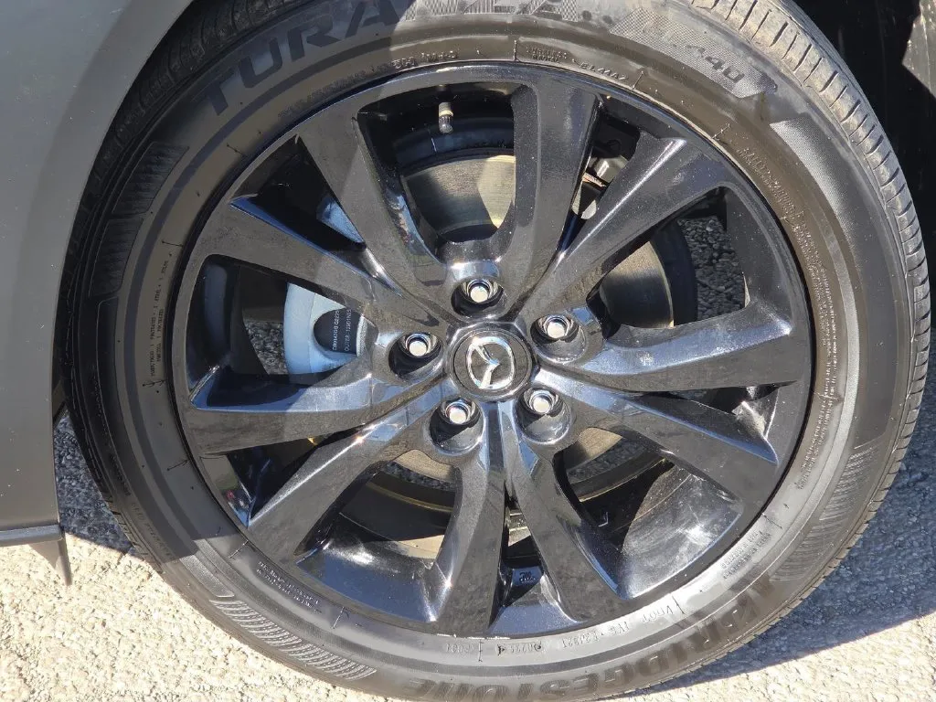 Mazda CX-30 photo 11