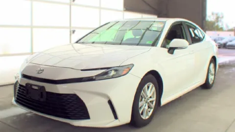 White 2025 Toyota Camry LE for sale in Columbus, OH