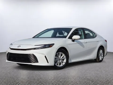 White 2025 Toyota Camry LE for sale in Columbus, OH