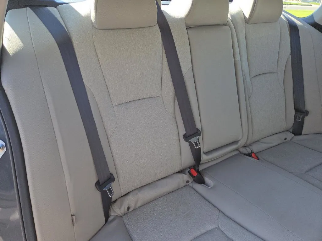 Honda Accord photo 19