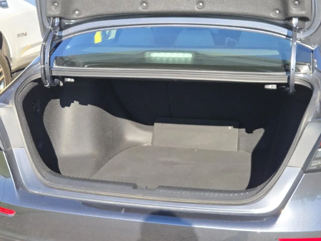 Honda Accord photo 17